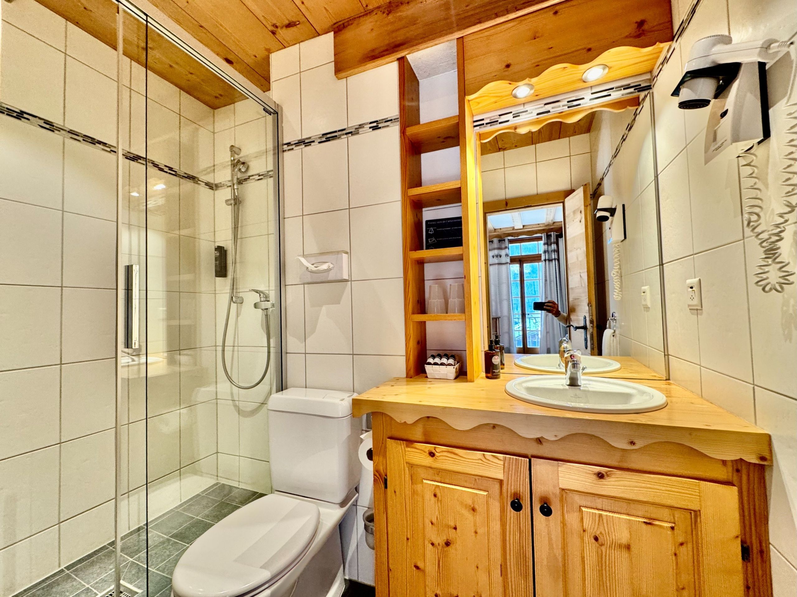 local comercial en venta en CHAMPERY (1874)