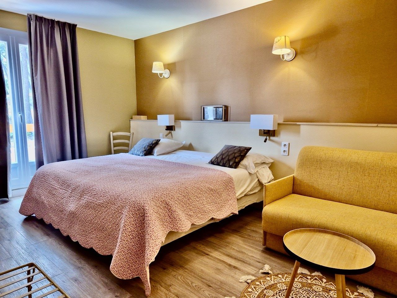 commercial local for sale on AIX EN PROVENCE (13100)