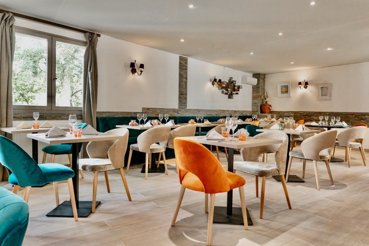 commercial local for sale on AIX EN PROVENCE (13100)