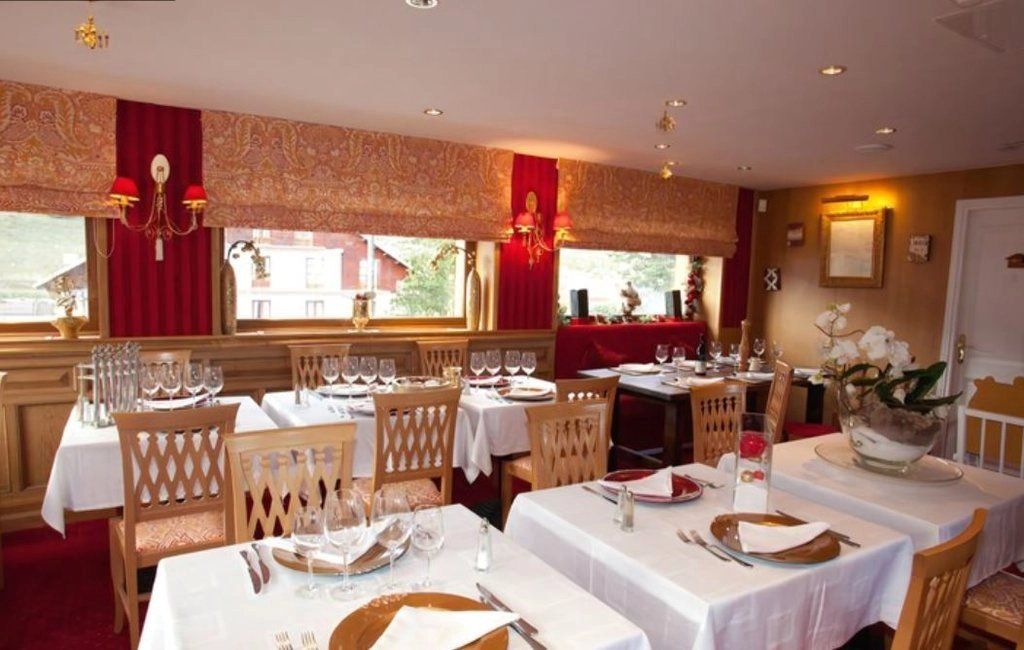 commerce 20 Pièces en vente sur AURON (06660)