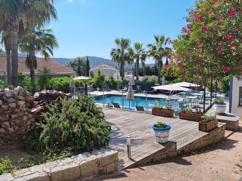 commerce en vente sur PORTO VECCHIO (20137)