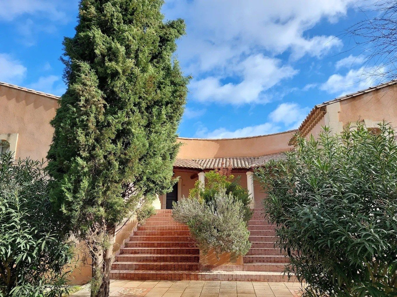 local comercial en venta en AIGUES MORTES (30220)