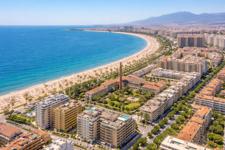 Málaga Beachfront Icon : Opportunité de Développement Hôtelier 5* Iconique