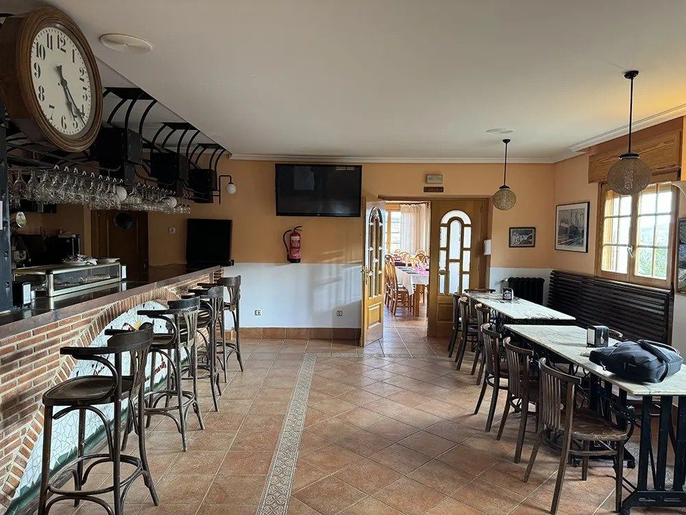 commerce en vente sur Alba de los Cardaños (34888)