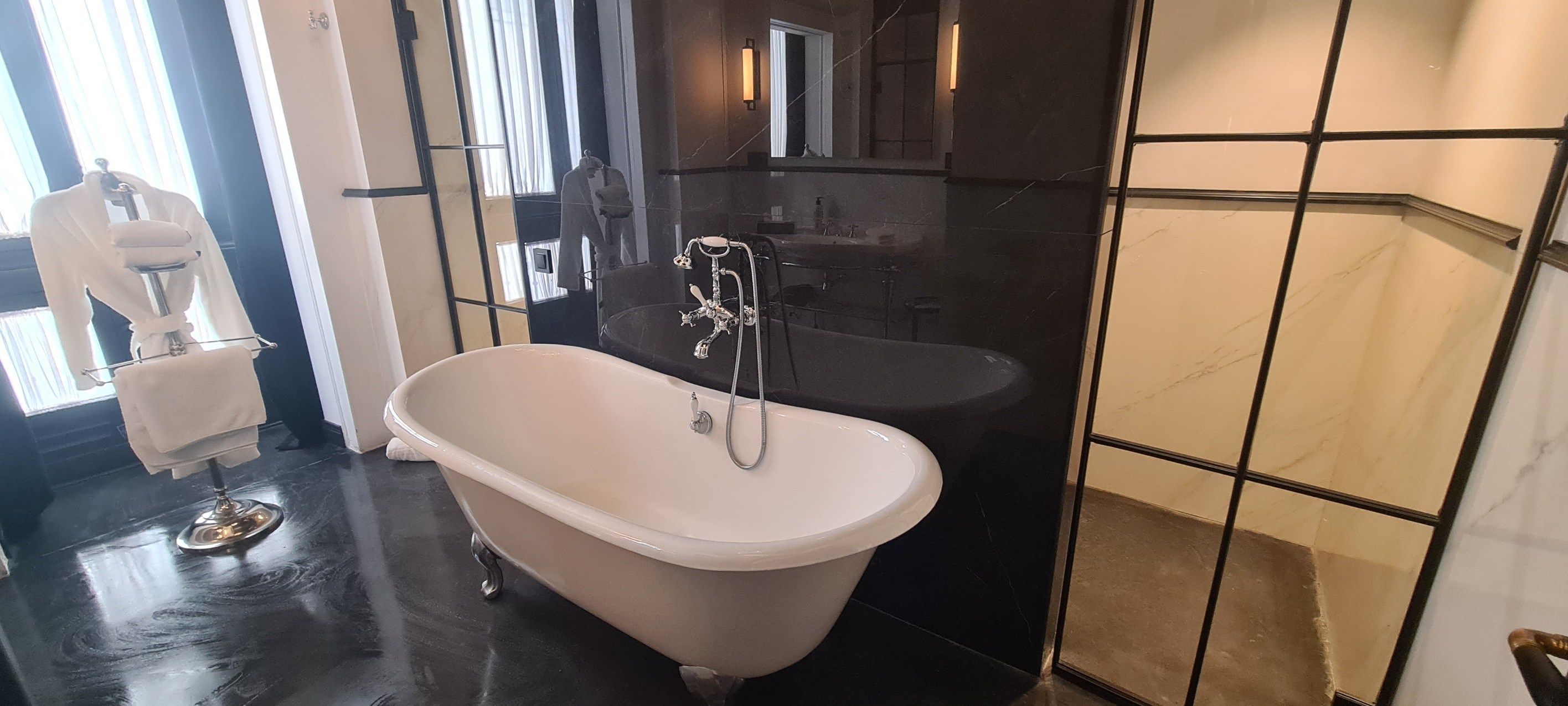 commercial local for sale on Cadiz (11001)