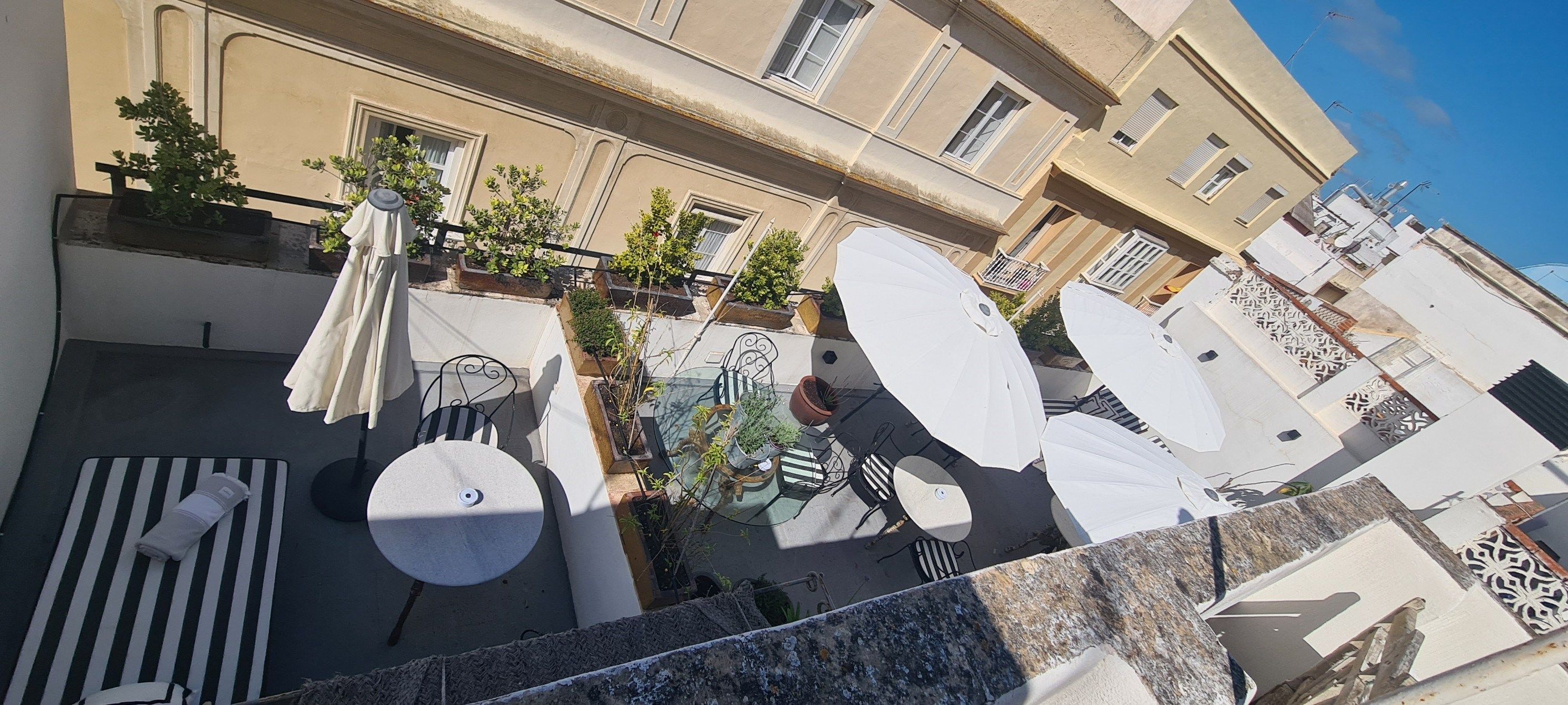 commercial local for sale on Cadiz (11001)