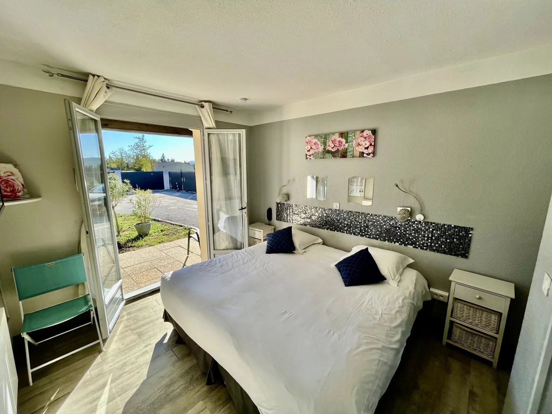 company for sale on TOURRETTES (83440)