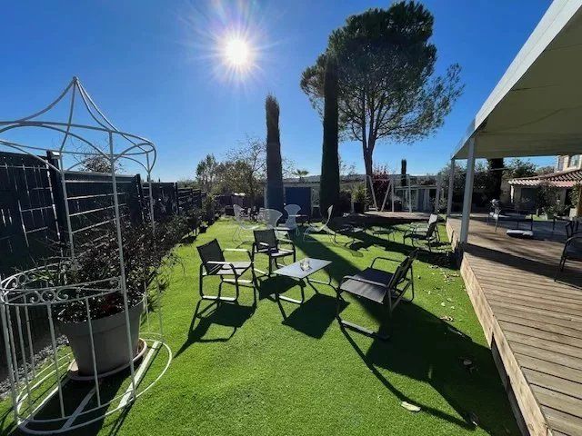 company for sale on TOURRETTES (83440)