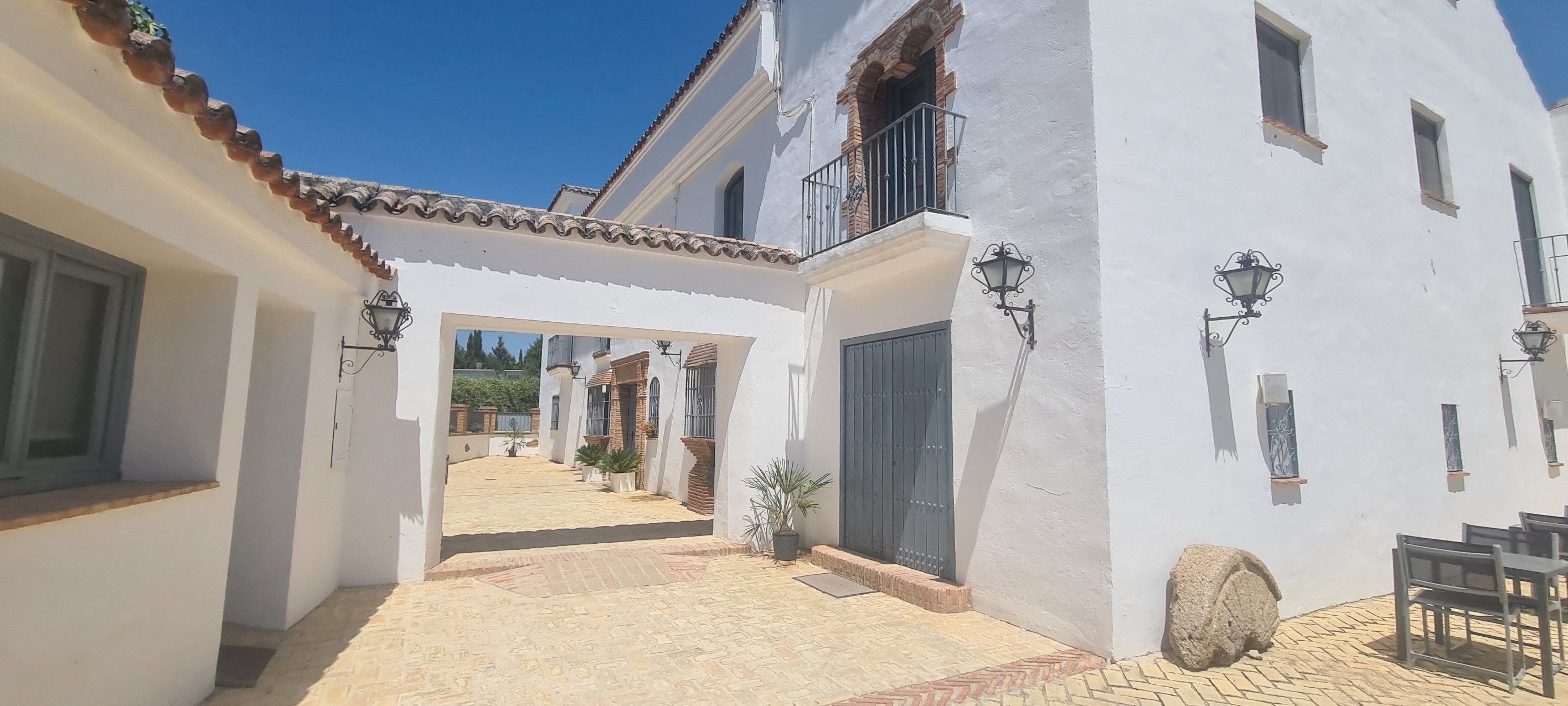 commerce en vente sur Ronda (29400)