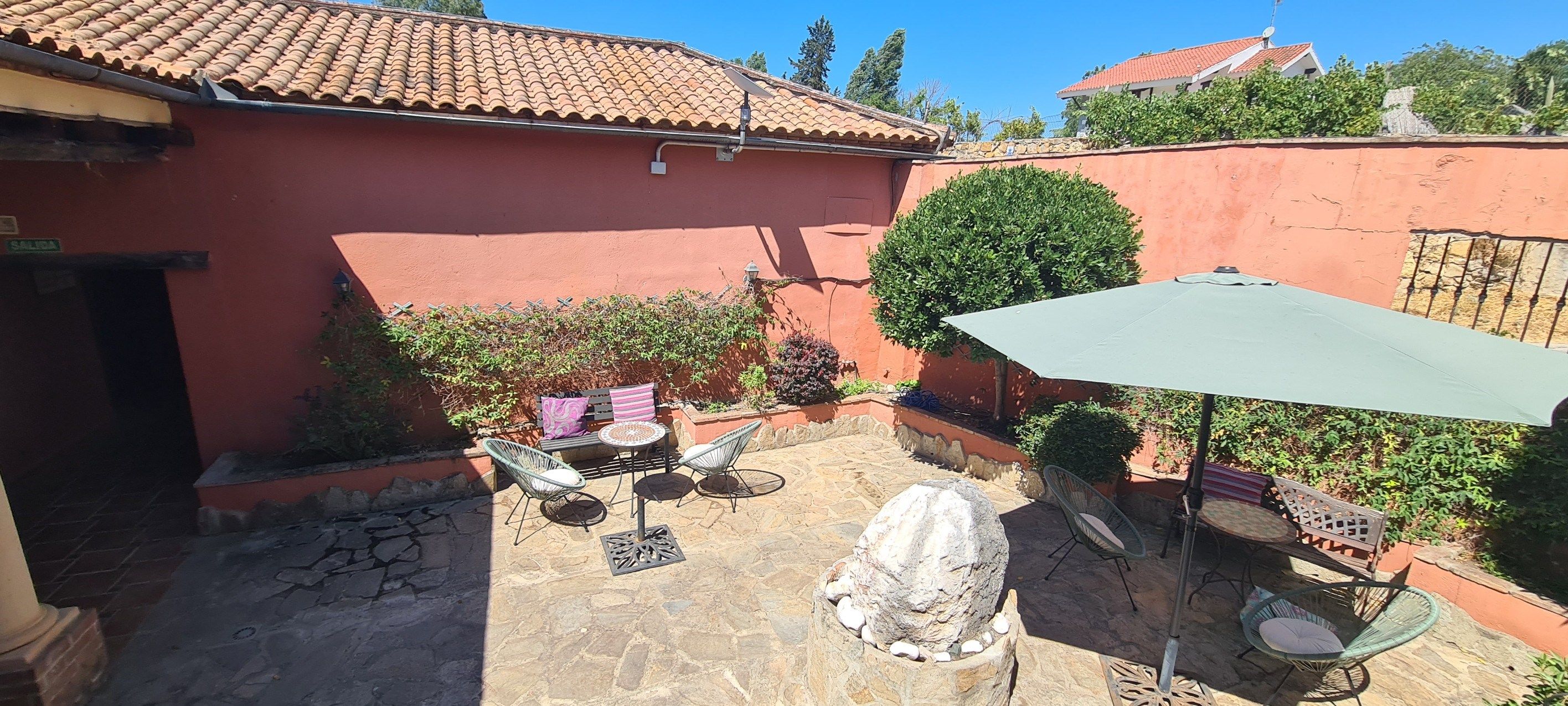 commerce en vente sur Ronda (29400)