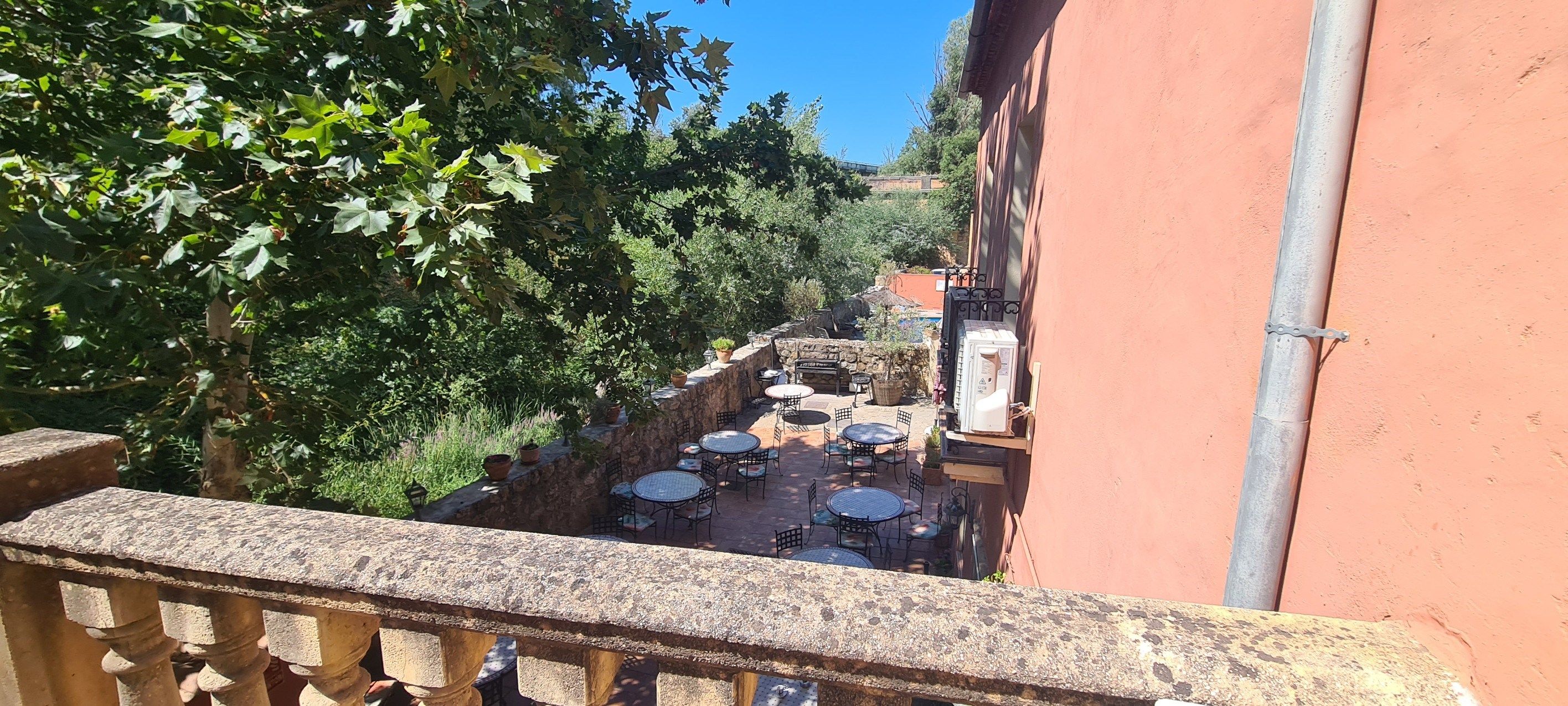 commerce en vente sur Ronda (29400)