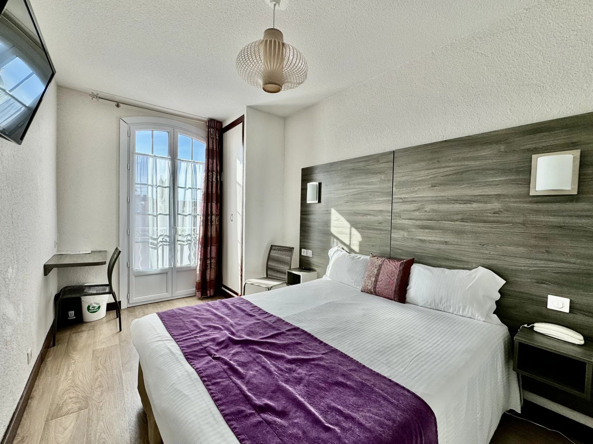 local comercial en venta en ST RAPHAEL (83700)