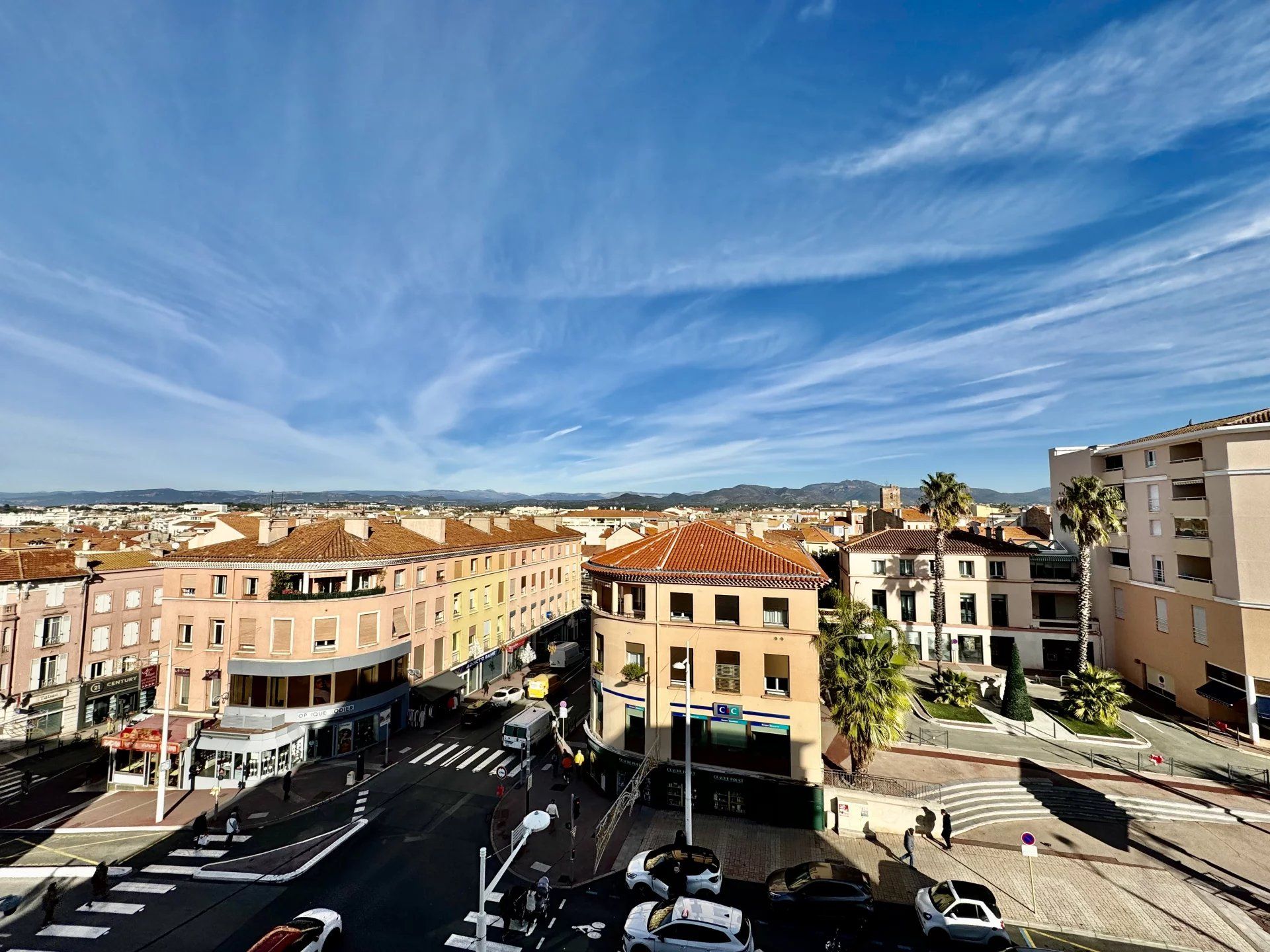 local comercial en venta en ST RAPHAEL (83700)