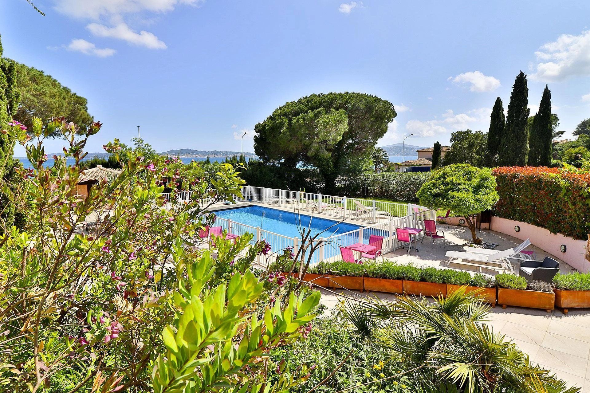 local comercial en venta en GRIMAUD (83310)