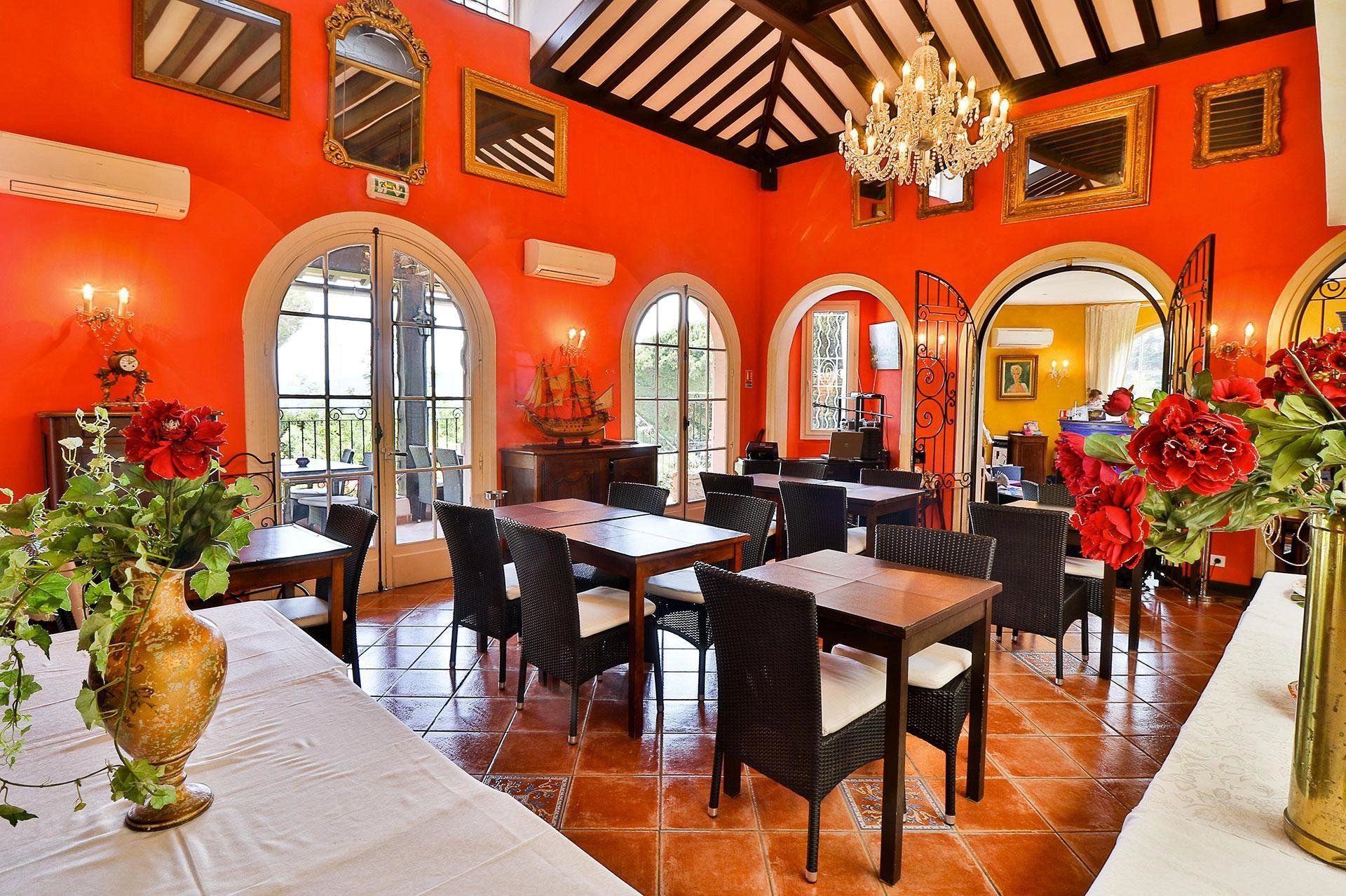 local comercial en venta en GRIMAUD (83310)