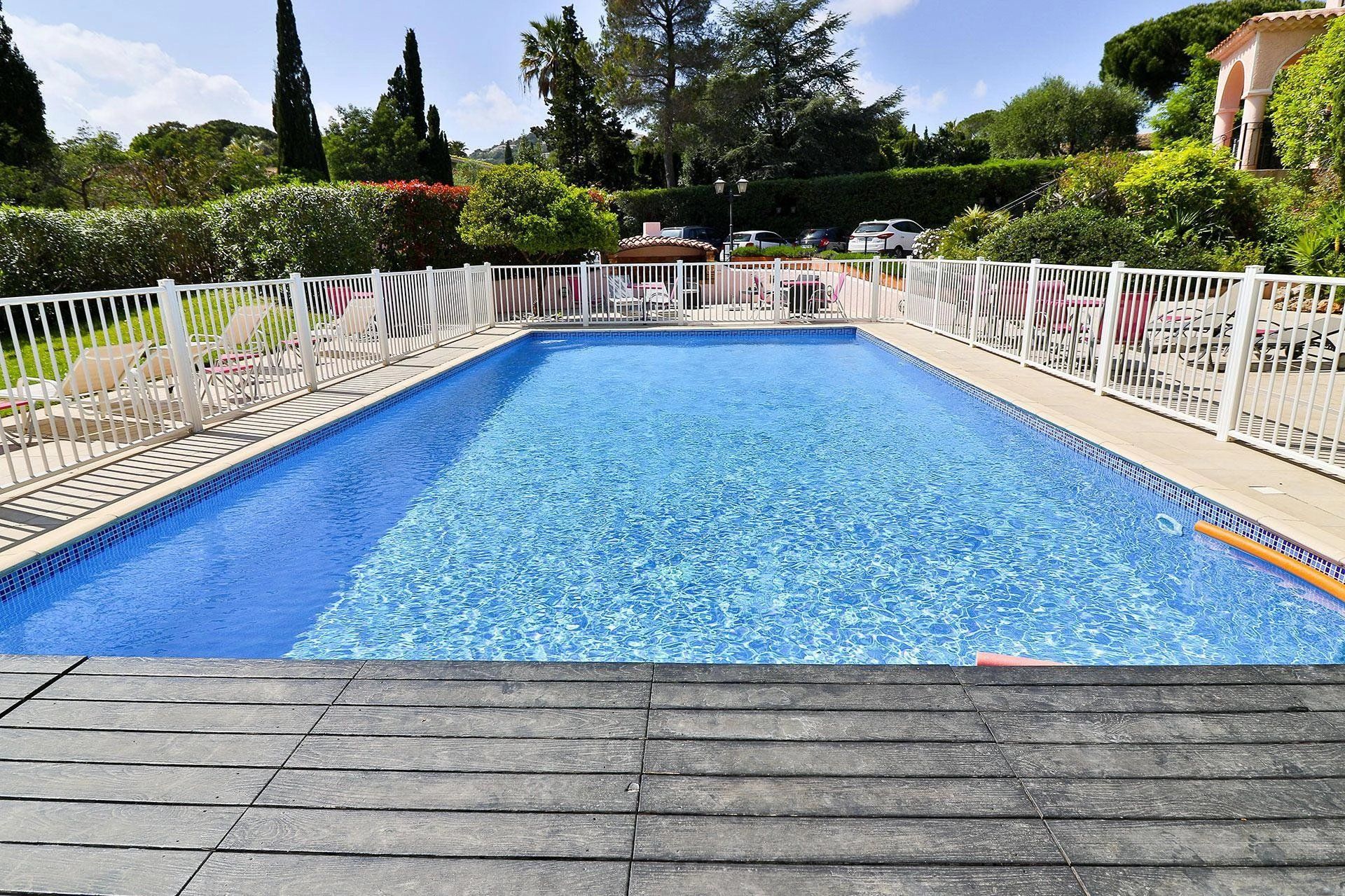 local comercial en venta en GRIMAUD (83310)