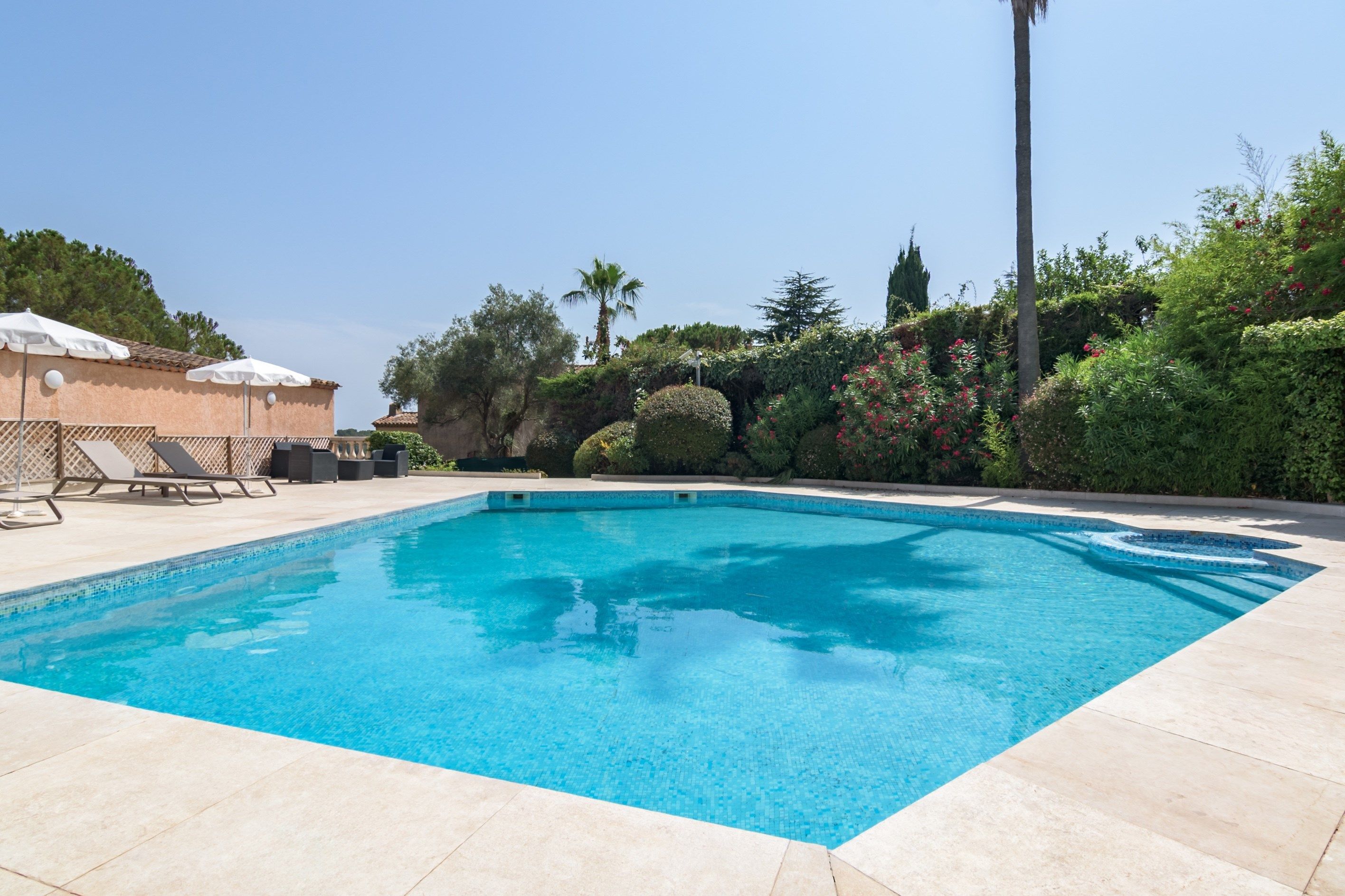 commerce 40 Pièces en vente sur SOPHIA ANTIPOLIS (06560)