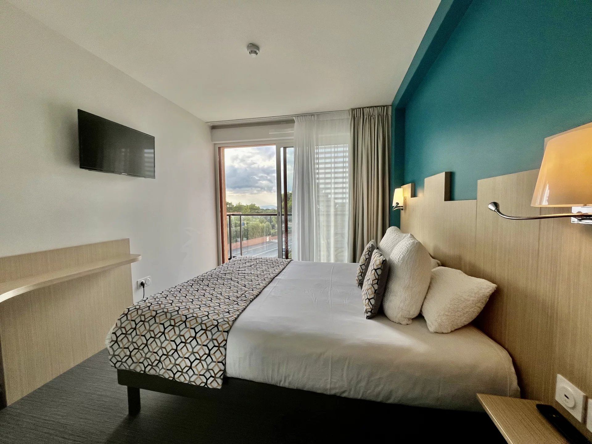 Hotel Bureau 3 étoiles neuf Var