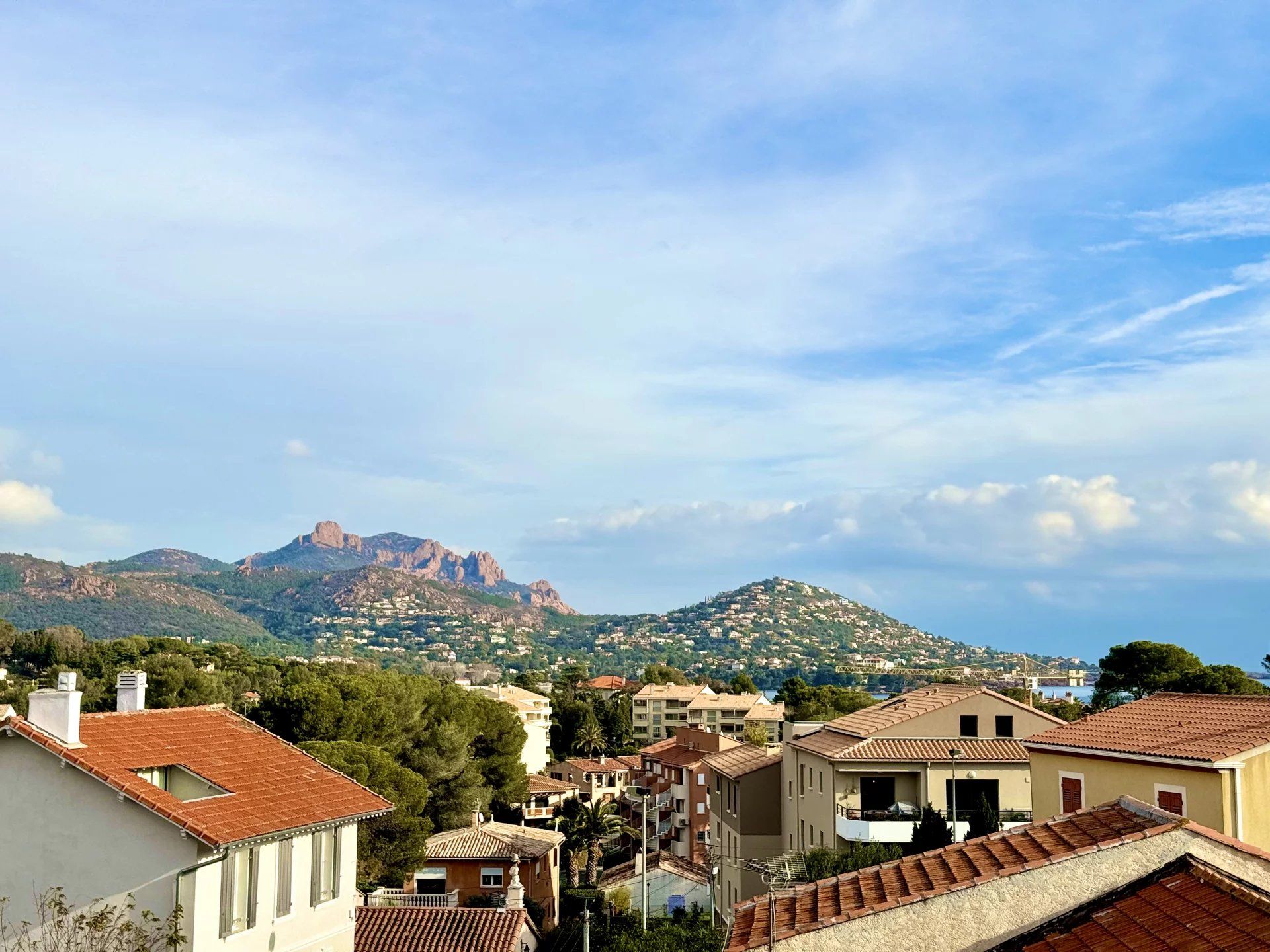 local comercial en venta en ST RAPHAEL (83530)