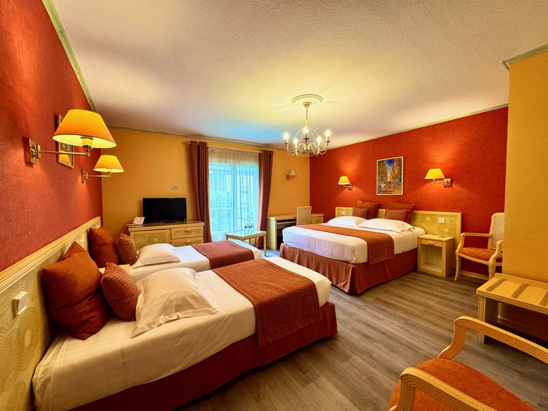 local comercial en venta en ARLES (13200)