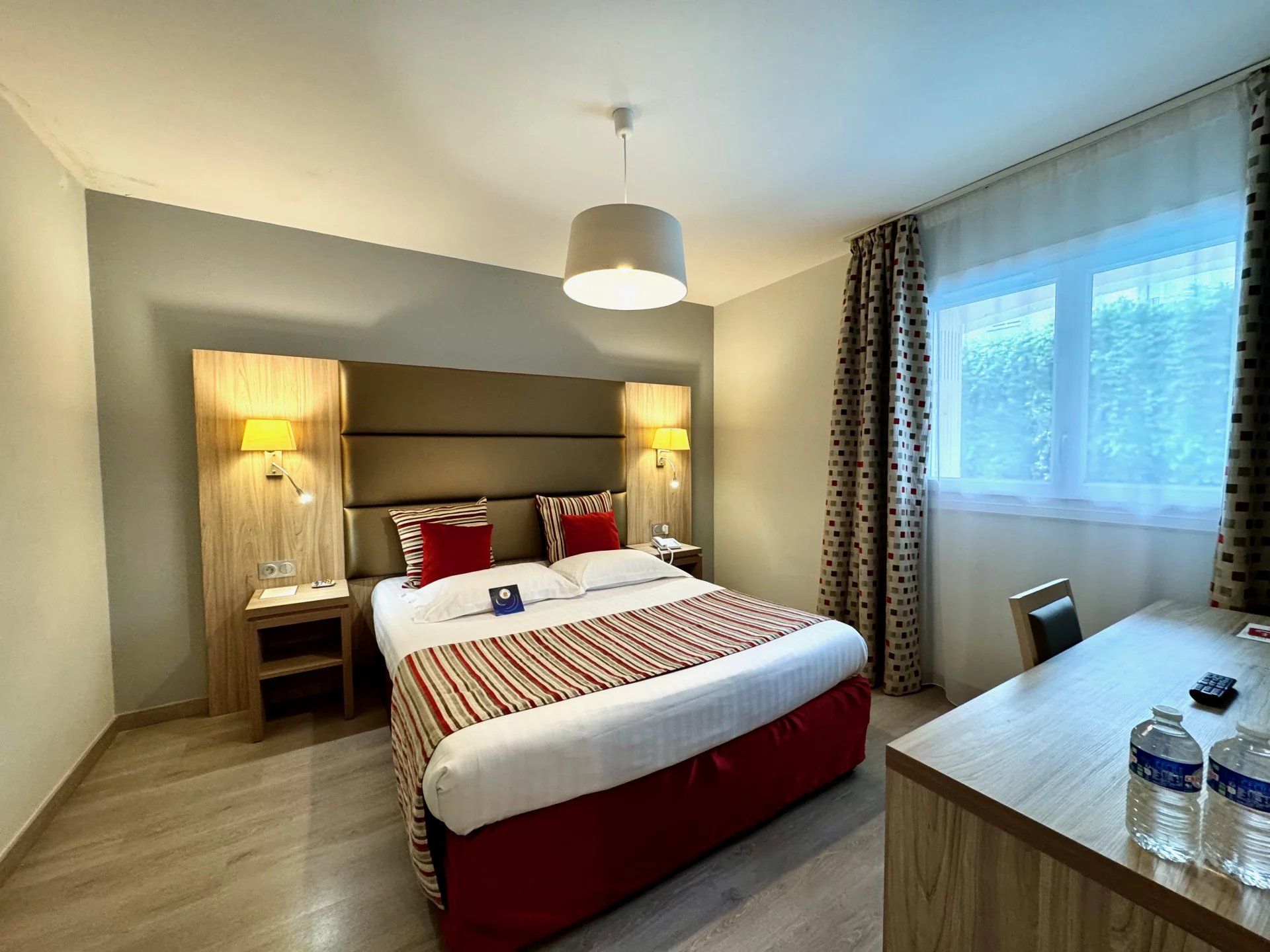 local comercial en venta en ARLES (13200)