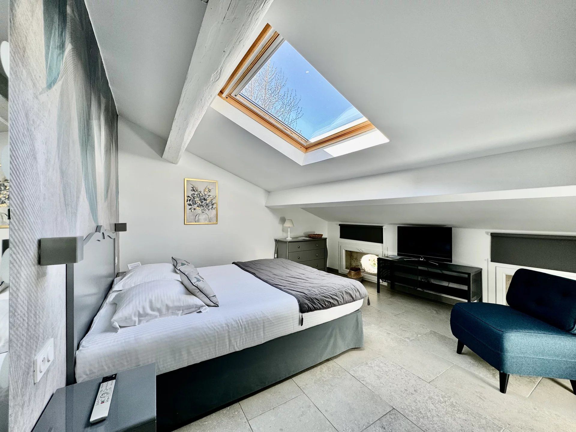 commercial local for sale on COLLOBRIERES (83610)