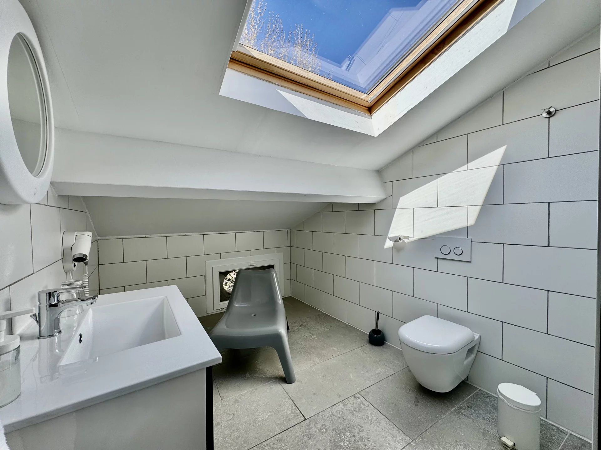 commercial local for sale on COLLOBRIERES (83610)