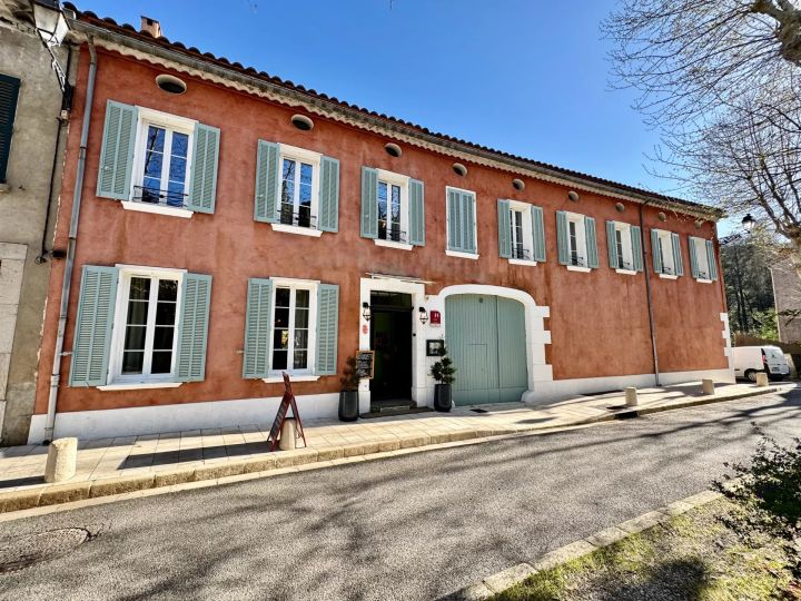 Hotel 3* au coeur du Var