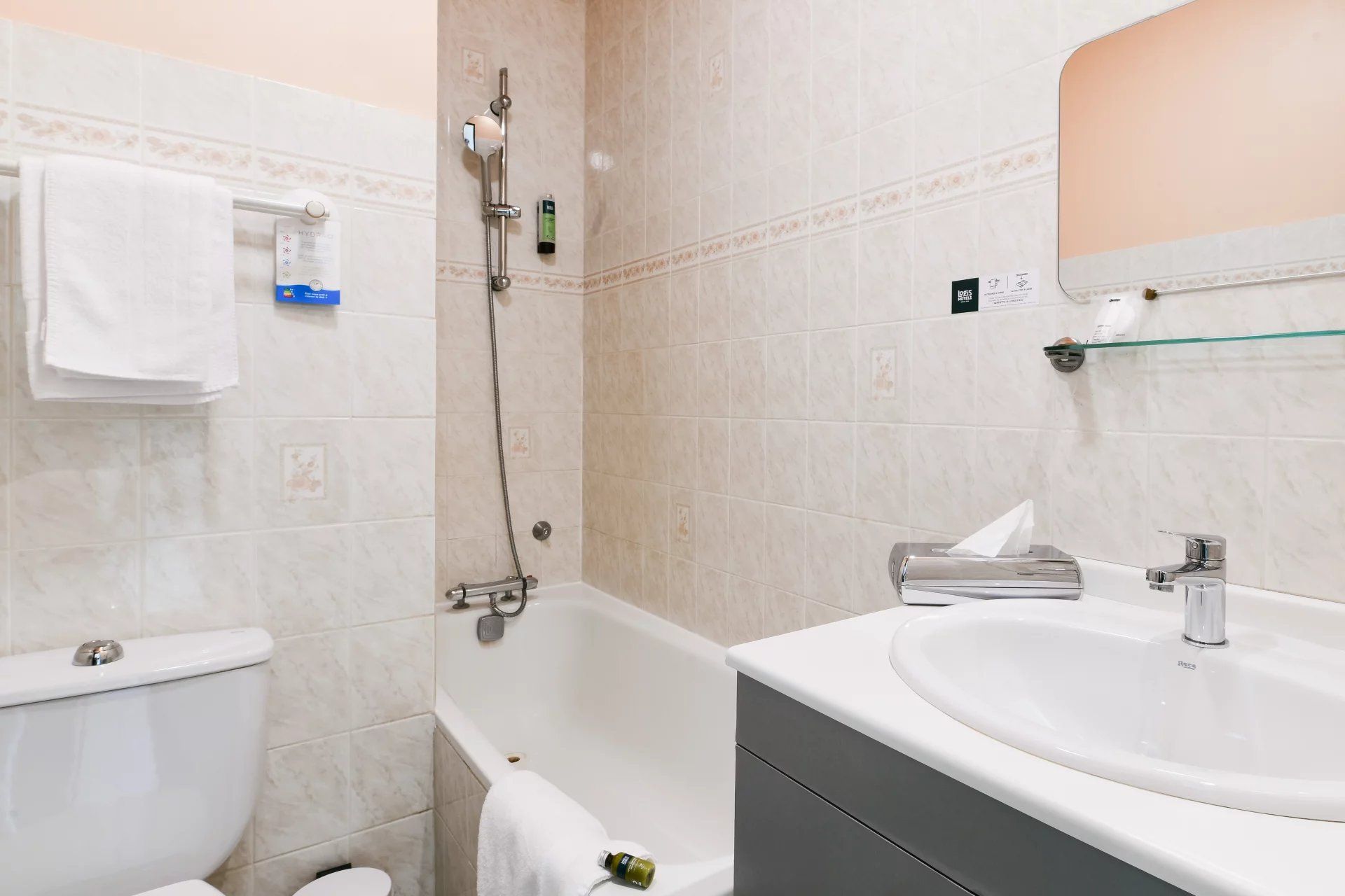 commercial local for sale on ESTANG (32240)