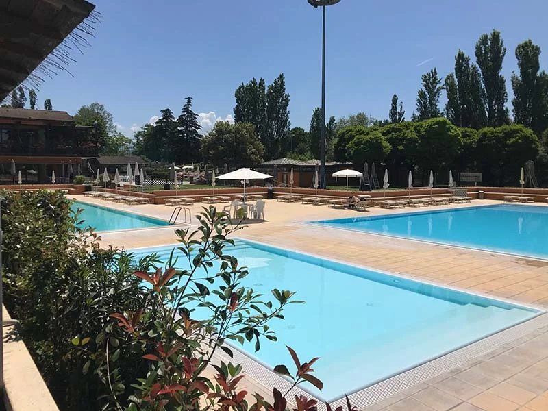 commercial local for sale on Pavia (27100)