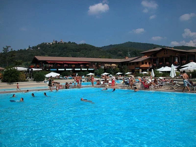 commercial local for sale on Pavia (27100)