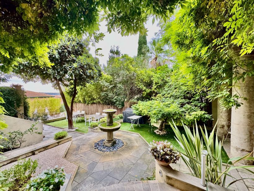 commercial local for sale on ROUJAN (34320)