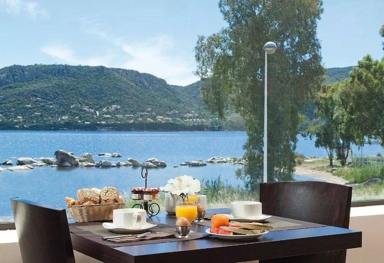 local comercial 45 Habitaciones en venta en PORTO VECCHIO (20137)