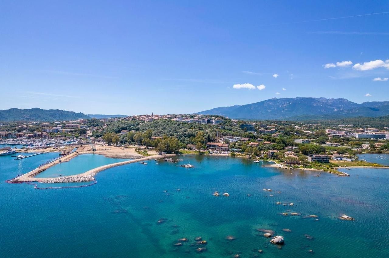 local comercial 45 Habitaciones en venta en PORTO VECCHIO (20137)