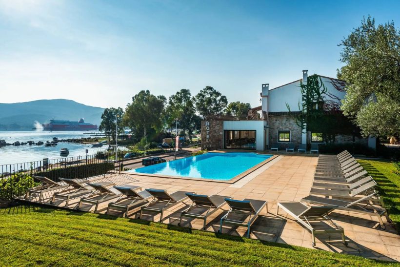 local comercial 45 Habitaciones en venta en PORTO VECCHIO (20137)