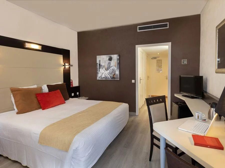 commerce en vente sur ST LAURENT DU VAR (06700)