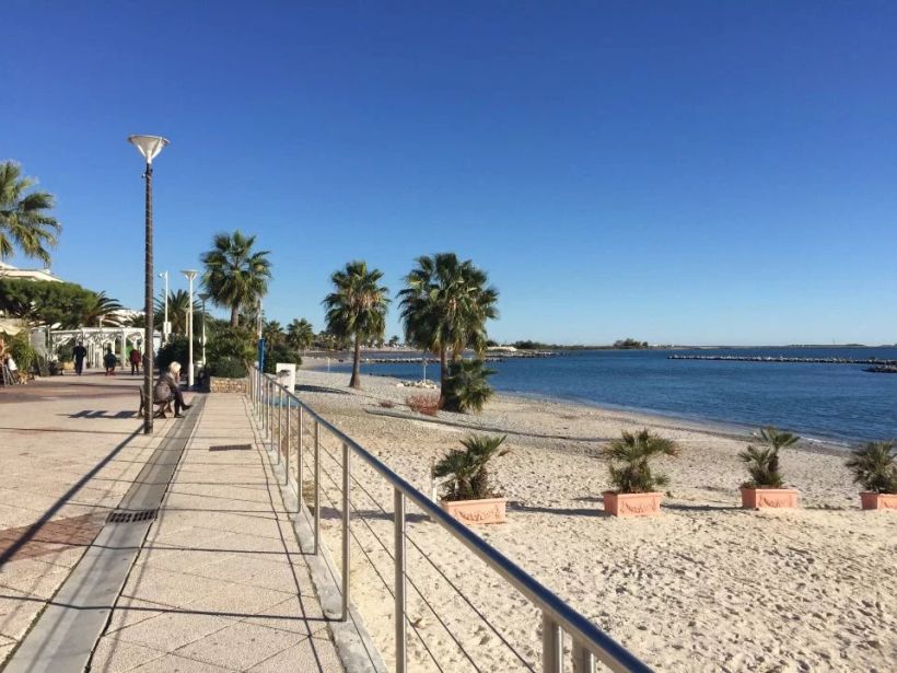 commerce en vente sur ST LAURENT DU VAR (06700)