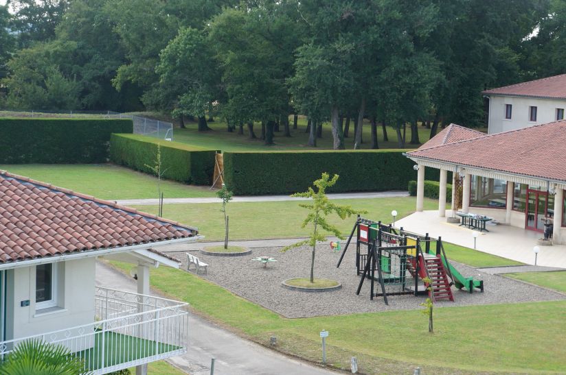 commercial local for sale on CAZERES SUR L ADOUR (40270)